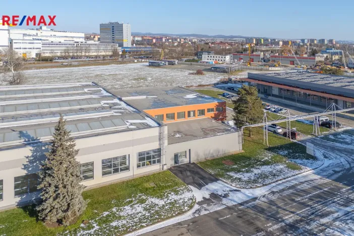 Pronájem výrobních prostor, Otrokovice, 1273 m2