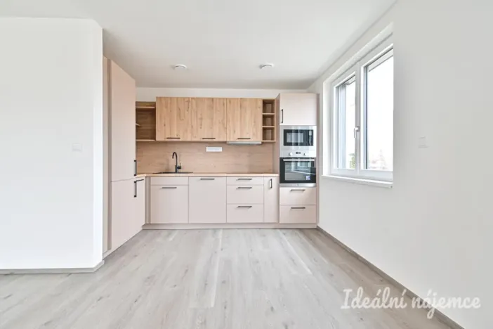 Pronájem bytu 2+kk, Dobřany, Dragounů, 66 m2