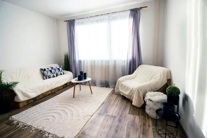 Pronájem bytu 2+kk, Liberec, Dobiášova, 42 m2