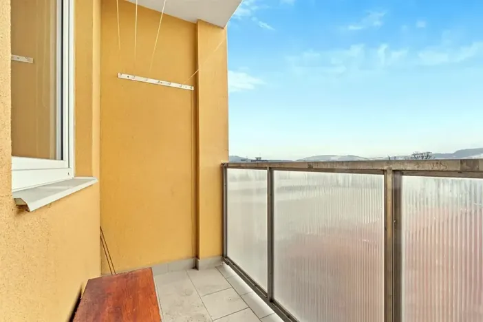 Pronájem bytu 2+kk, Liberec, Dobiášova, 42 m2