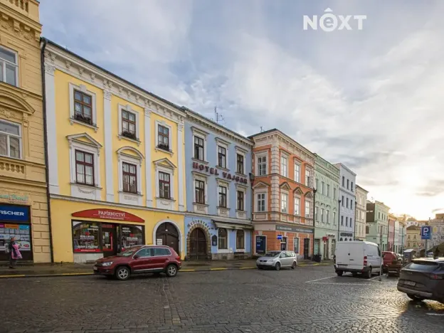 Prodej bytu 2+1, Jindřichův Hradec, nám. Míru, 100 m2