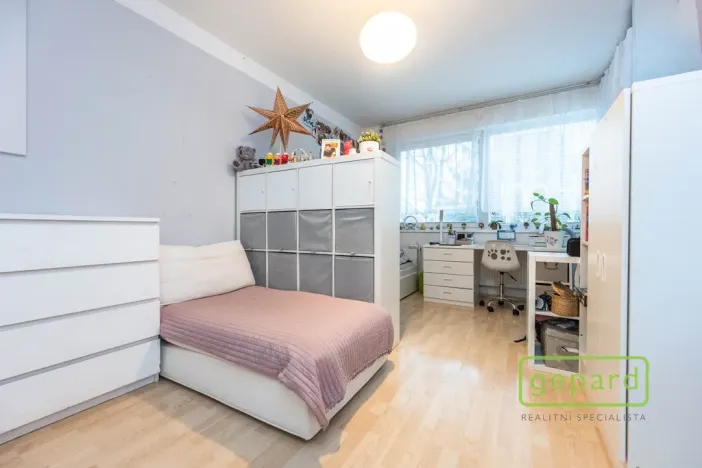 Pronájem bytu 2+kk, Praha, Chlebovická, 53 m2
