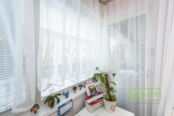 Pronájem bytu 2+kk, Praha, Chlebovická, 53 m2