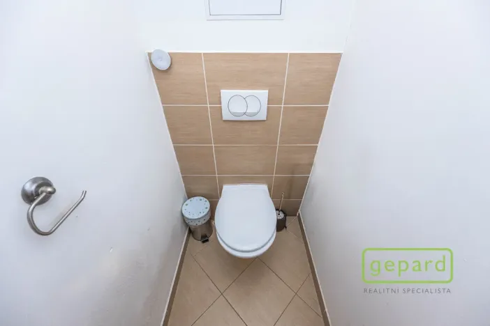 Pronájem bytu 2+kk, Praha, Chlebovická, 53 m2