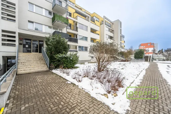 Pronájem bytu 2+kk, Praha, Chlebovická, 53 m2