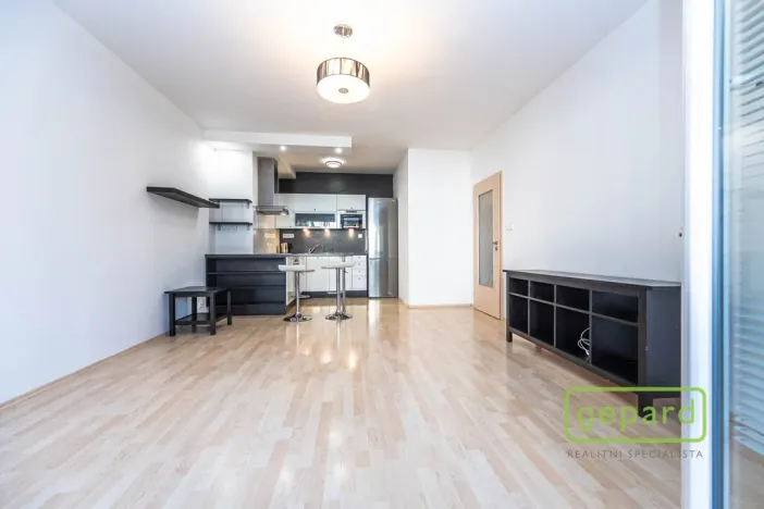 Pronájem bytu 2+kk, Praha, Chlebovická, 53 m2