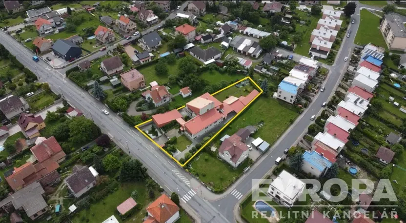 Prodej komerční nemovitosti, Uhlířské Janovice, Kolínská, 495 m2