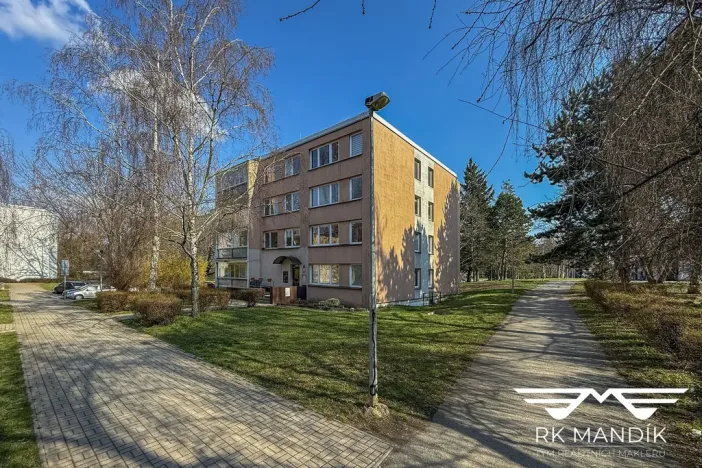 Pronájem bytu 3+1, Praha - Střížkov, Harrachovská, 52 m2