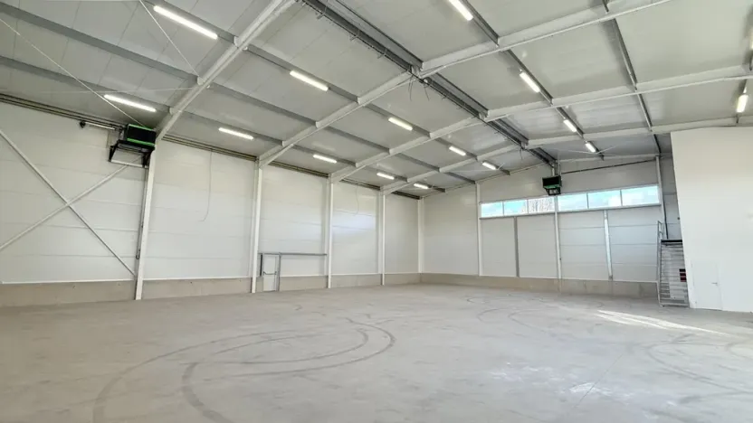 Pronájem skladu, Žebrák, Tovární, 600 m2