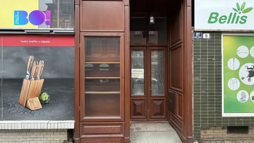Pronájem obchodního prostoru, Český Těšín, Hlavní třída, 12 m2