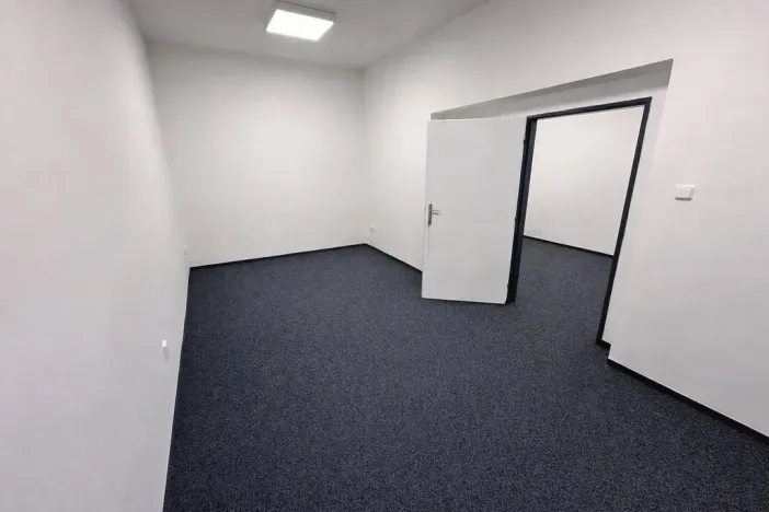 Pronájem kanceláře, Praha - Holešovice, Přístavní, 100 m2