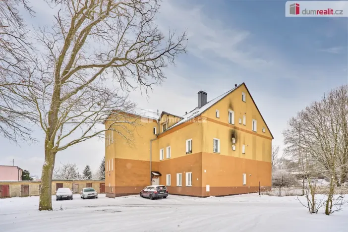 Prodej bytu 3+1, Karlovy Vary - Stará Role, Holečkova, 87 m2