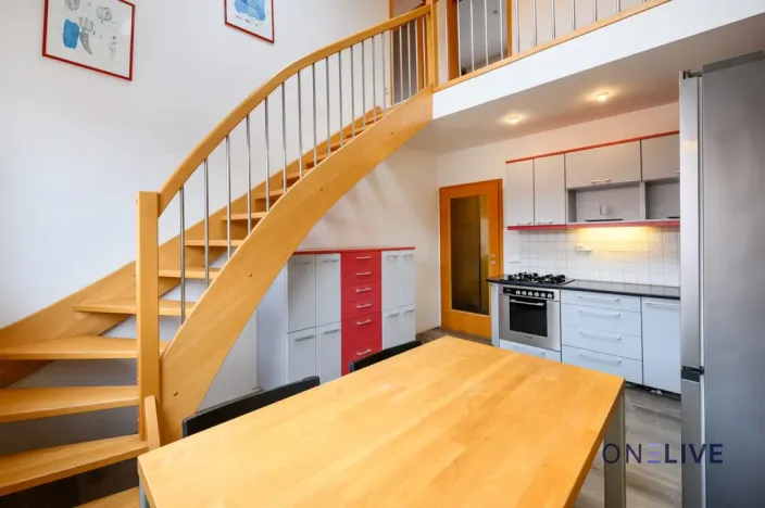 Pronájem bytu 3+1, Praha - Holešovice, Jateční, 89 m2