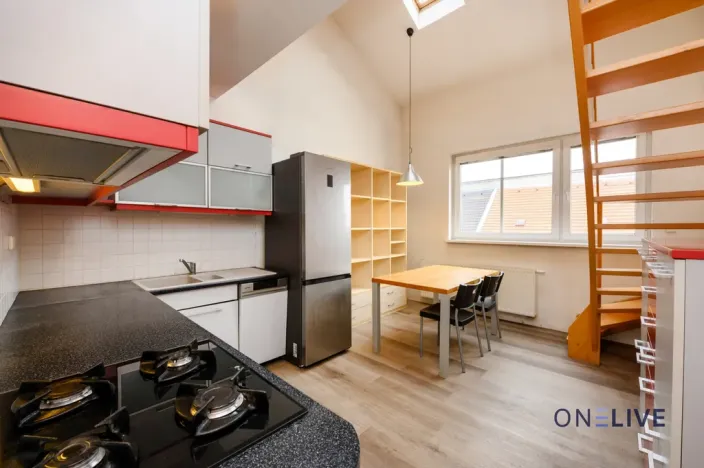 Pronájem bytu 3+1, Praha - Holešovice, Jateční, 89 m2