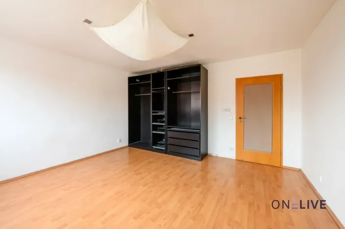 Pronájem bytu 3+1, Praha - Holešovice, Jateční, 89 m2