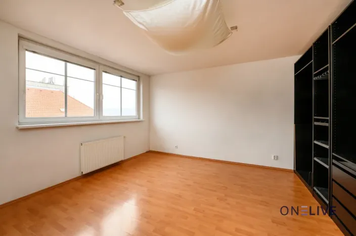 Pronájem bytu 3+1, Praha - Holešovice, Jateční, 89 m2