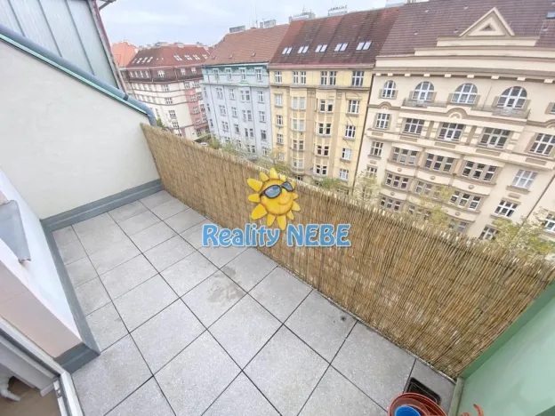 Pronájem bytu 1+kk, Praha - Žižkov, Baranova, 30 m2