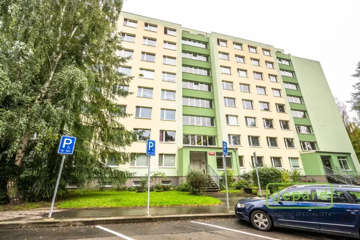 Pronájem bytu 2+kk, Praha, Augustinova, 46 m2