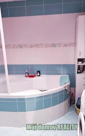 Pronájem bytu 3+kk, Praha - Horní Měcholupy, Janovská, 71 m2