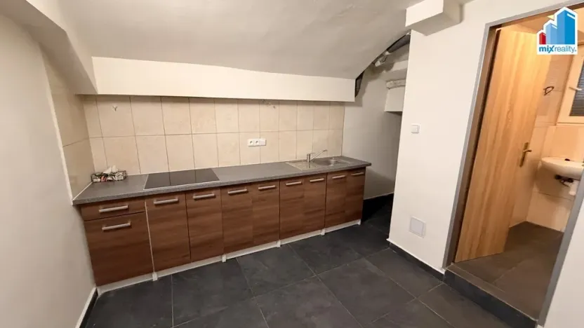 Pronájem bytu 3+1, Plzeň, Husova, 105 m2