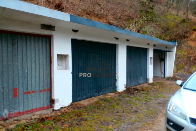 Pronájem garáže, Znojmo, Hradišťská, 16 m2