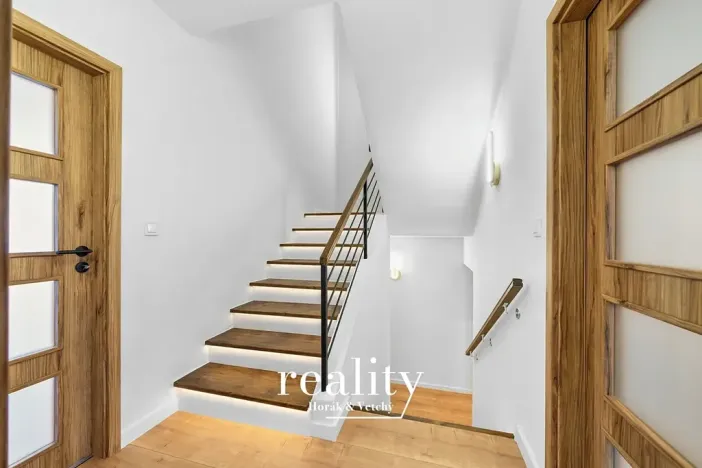 Pronájem rodinného domu, Dobšice, Horní, 220 m2