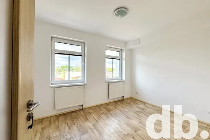 Pronájem bytu 2+kk, Karlovy Vary, Na Rolavě, 43 m2