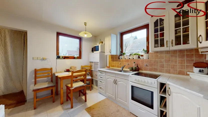 Prodej rodinného domu, Křinec, Dr. Chmelaře, 80 m2