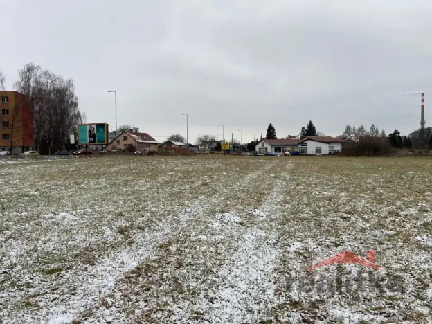 Prodej komerčního pozemku, Opava - Komárov, Ostravská, 11000 m2