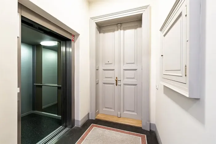 Pronájem bytu 3+1, Praha - Nové Město, Bolzanova, 93 m2