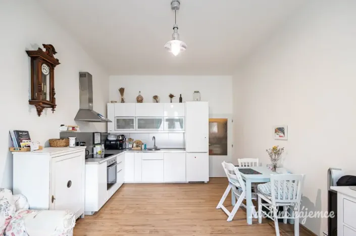 Pronájem bytu 2+kk, Praha - Karlín, Březinova, 50 m2