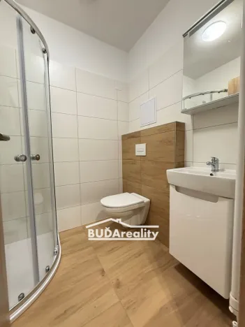 Pronájem bytu 1+kk, Otrokovice, tř. Osvobození, 32 m2