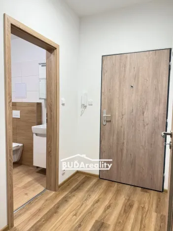 Pronájem bytu 1+kk, Otrokovice, tř. Osvobození, 32 m2