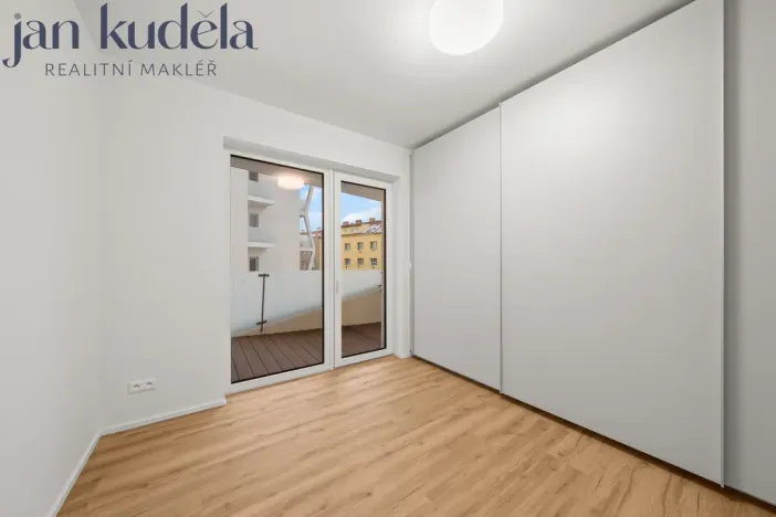 Pronájem bytu 3+kk, Brno, Komárovská, 75 m2