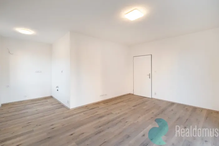 Prodej komerční nemovitosti, Mladá Vožice, Souhradí, 1325 m2