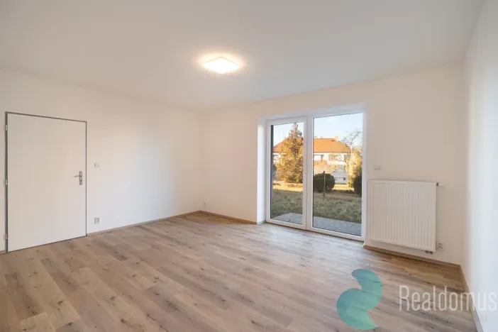 Prodej komerční nemovitosti, Mladá Vožice, Souhradí, 1325 m2