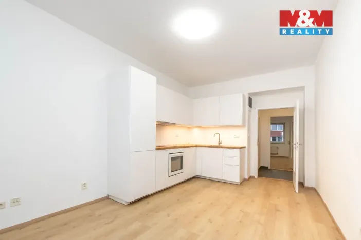 Pronájem bytu 2+1, Praha - Strašnice, Kolovratská, 60 m2