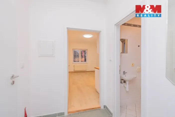 Pronájem bytu 2+1, Praha - Strašnice, Kolovratská, 60 m2