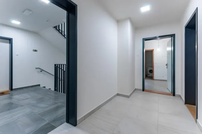 Pronájem bytu 2+kk, Praha - Vysočany, 55 m2