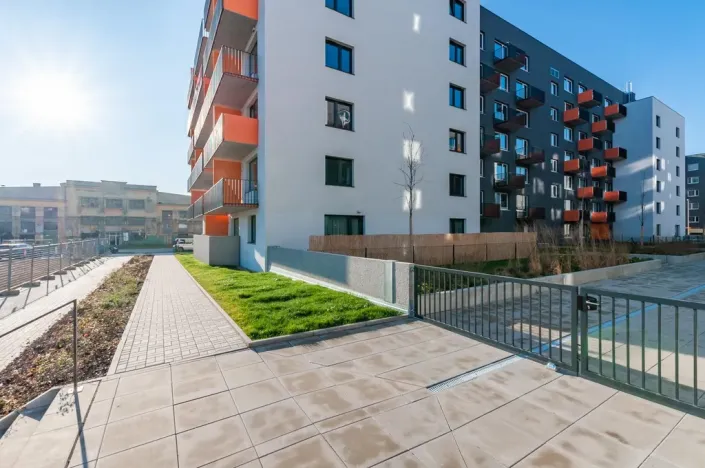 Pronájem bytu 2+kk, Praha - Vysočany, 55 m2