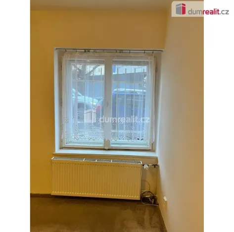 Pronájem bytu 2+1, Cheb, Hálkova, 52 m2