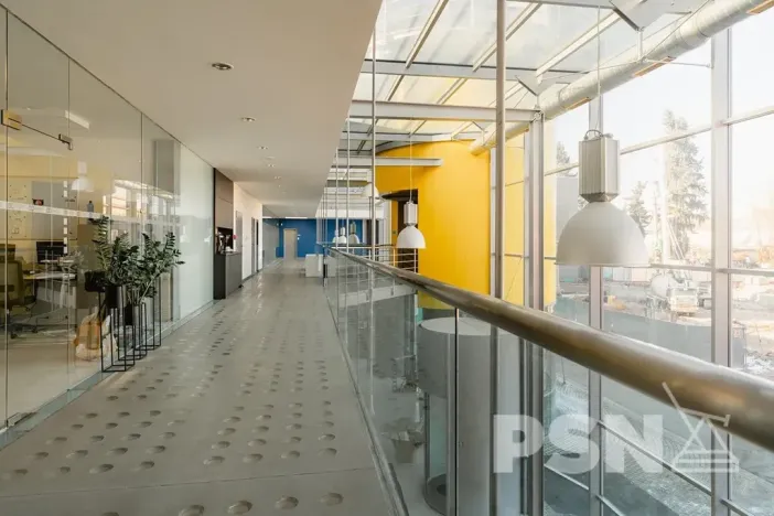 Pronájem kanceláře, Brno, Plynárenská, 1000 m2