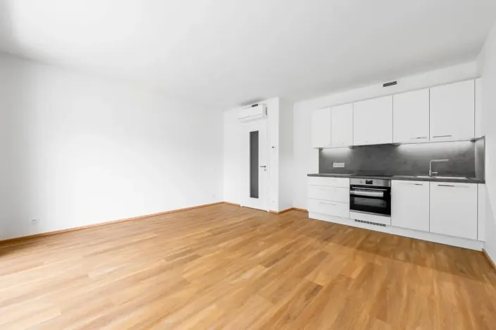 Pronájem bytu 1+kk, Praha - Hloubětín, 33 m2