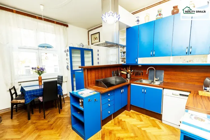 Pronájem bytu 3+1, Cheb, Májová, 114 m2