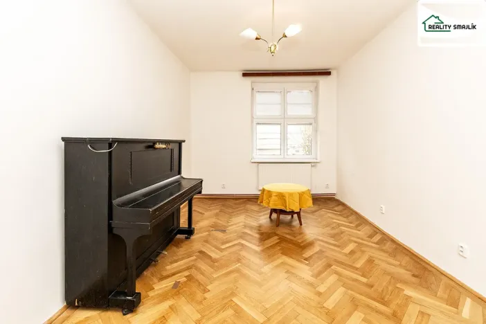 Pronájem bytu 3+1, Cheb, Májová, 114 m2