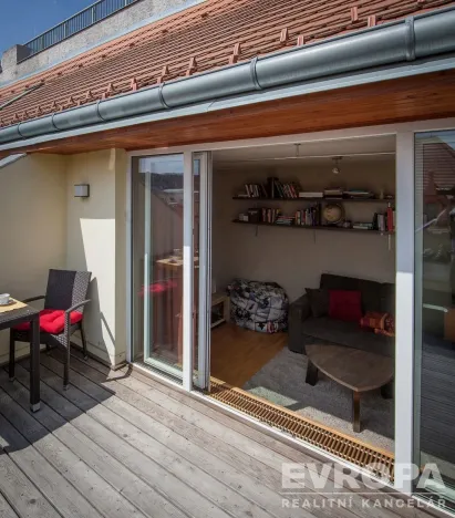 Pronájem bytu 2+kk, Praha - Podolí, Nedvědovo náměstí, 105 m2