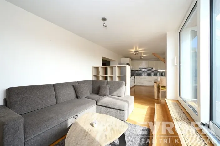 Pronájem bytu 2+kk, Praha - Podolí, Nedvědovo náměstí, 105 m2