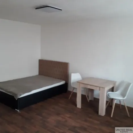 Pronájem bytu 1+kk, Pardubice - Zelené Předměstí, Palackého třída, 37 m2