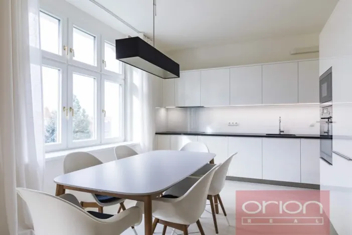 Pronájem bytu 4+1, Praha - Vinohrady, Hradešínská, 120 m2