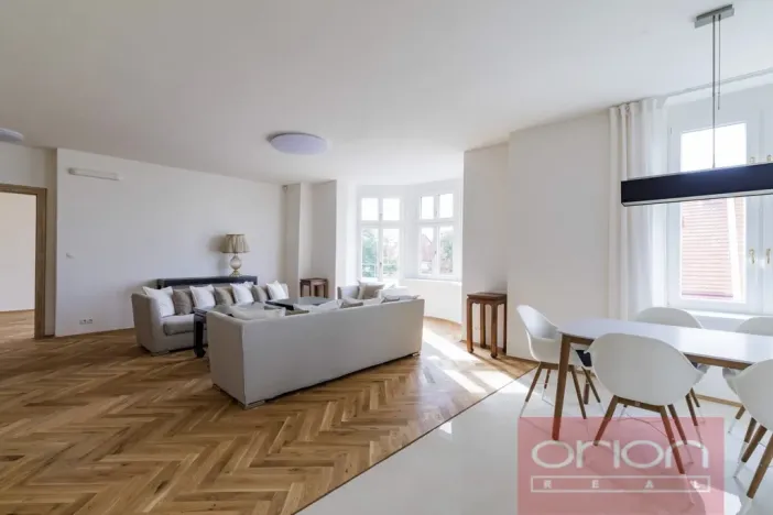 Pronájem bytu 4+1, Praha - Vinohrady, Hradešínská, 120 m2